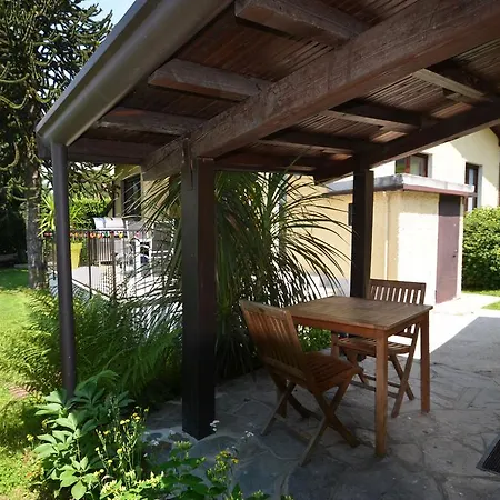 Casa Favorita Semesterbostad Colico