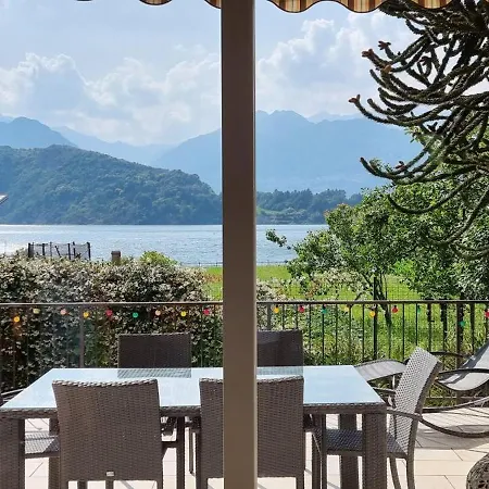 Casa Favorita Colico